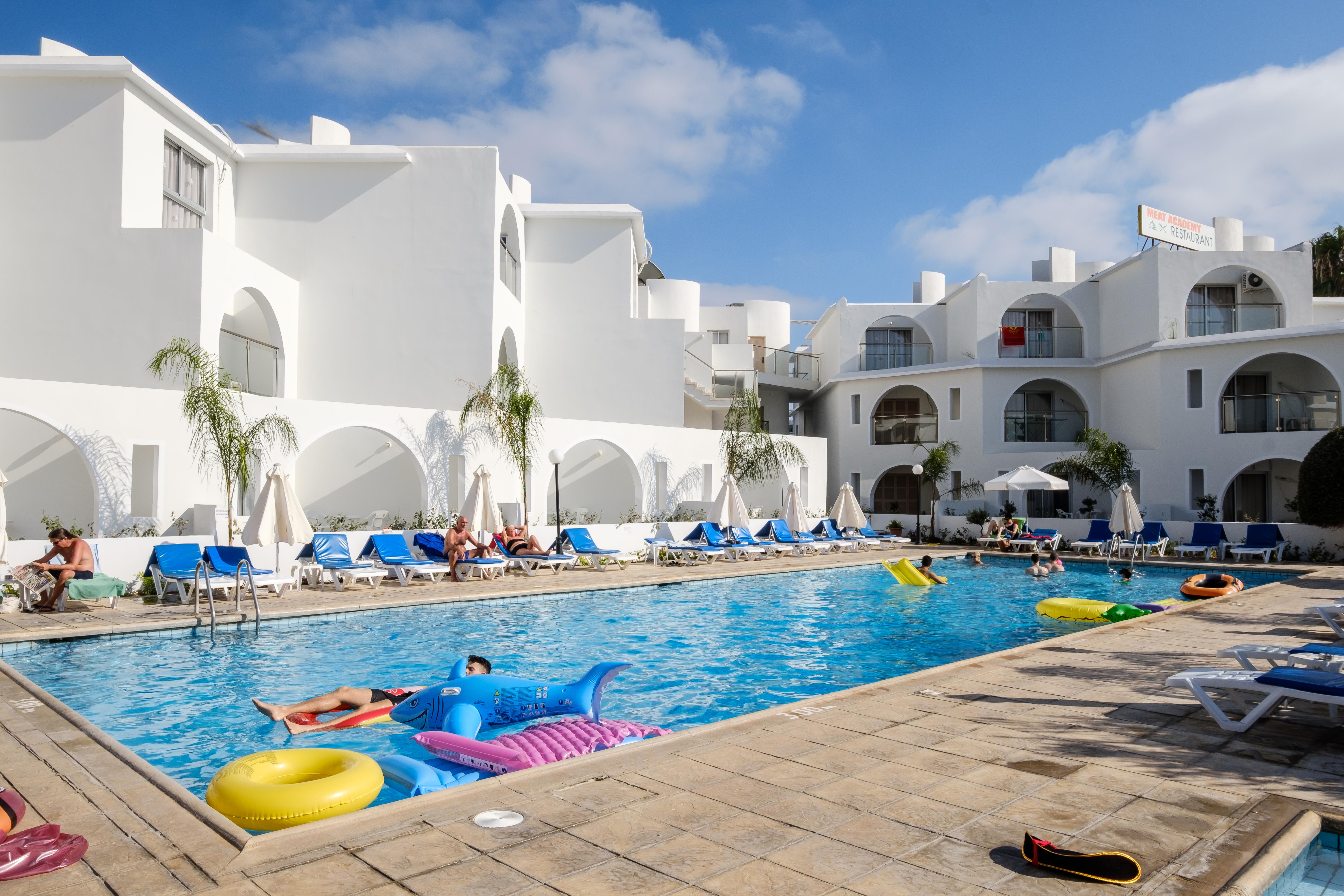 Pandream Hotel Apartments Paphos Eksteriør billede